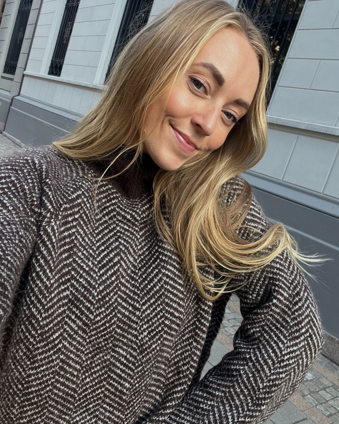 VILORY Pullover - Coffee Bean